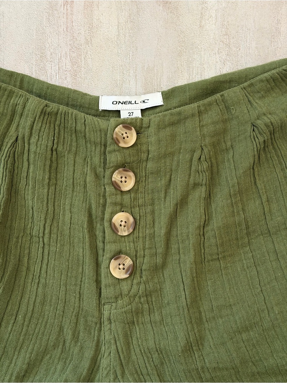 NWT | O’Neill | Olive Green Cotton Gauze Henley Shorts - Size 27 - Picture 3 of 4